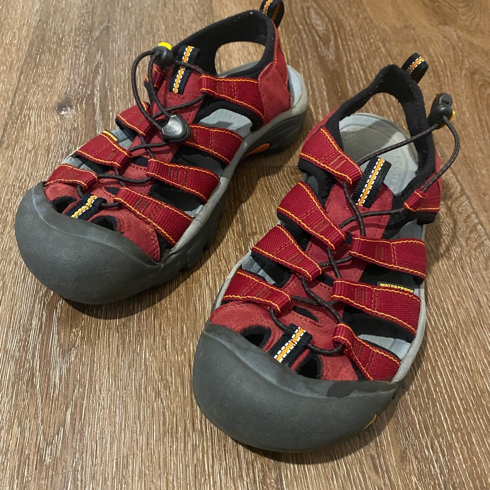 Keen Newport H2 waterproof womens sandals